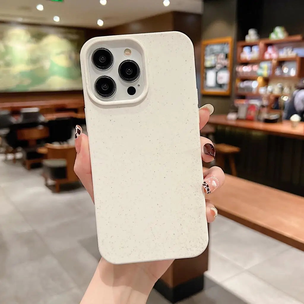 Weiße nachhaltige Handyhülle für iPhone, aus plastikfreiem Silikon-Weizenstroh gefertigt